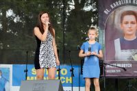 Mama śpiewa z córką