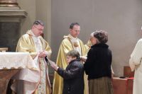 Wspólnoty parafialne składają kapłanom życzenia